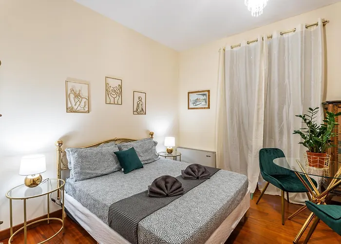 Bigfamilyrome - Vatican Apartment
